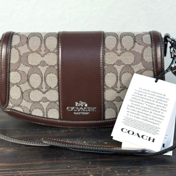 NWT Coach Andrea Shoulder bag in Brown Signature Jacquard - Picture 3 of 16